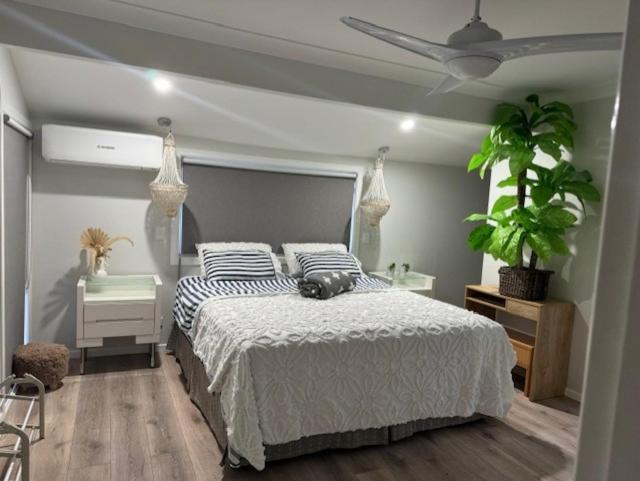 Private Granny Flat - *