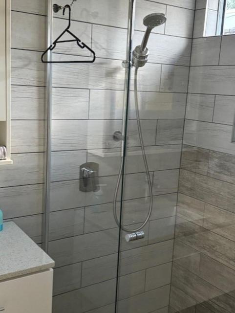Private Granny Flat - *