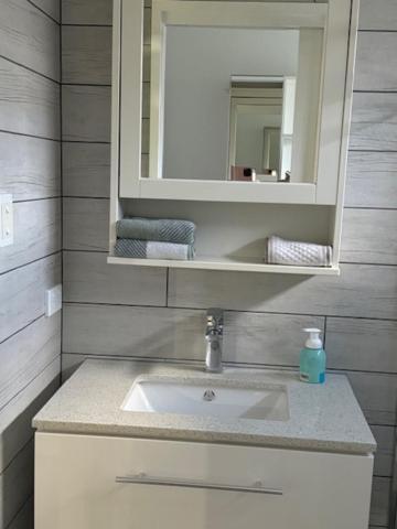 Private Granny Flat - * Gold Coast