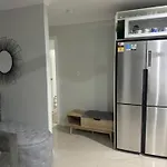 Private Granny Flat - Guesthouse